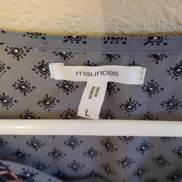 Perfect blouse for work! - Picture 2 of 5